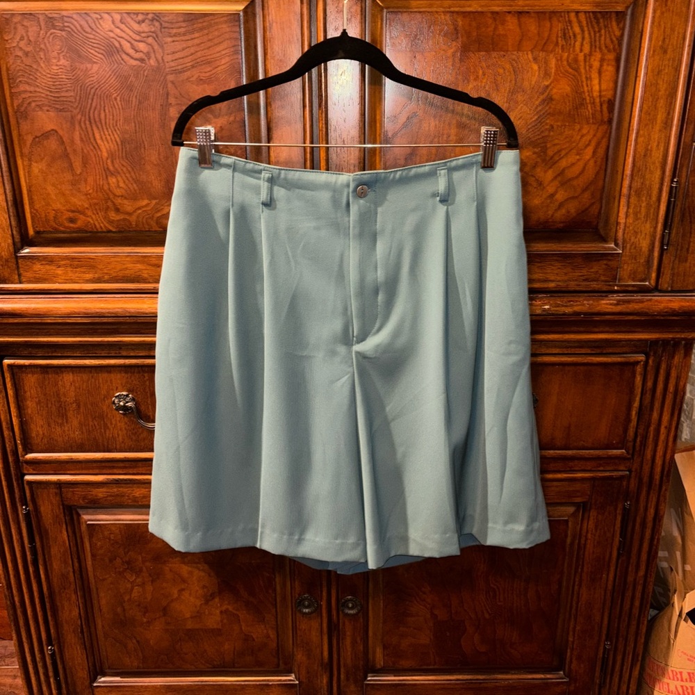 Vintage Women’s Haley Teal Golf Shorts